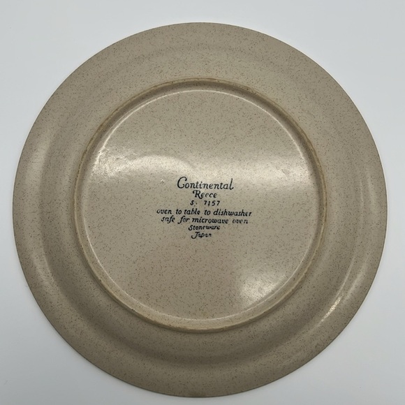 Dinner Plates - Continental Reece Stoneware Wheat Design - Japan (Set of 4) - Picture 6 of 9